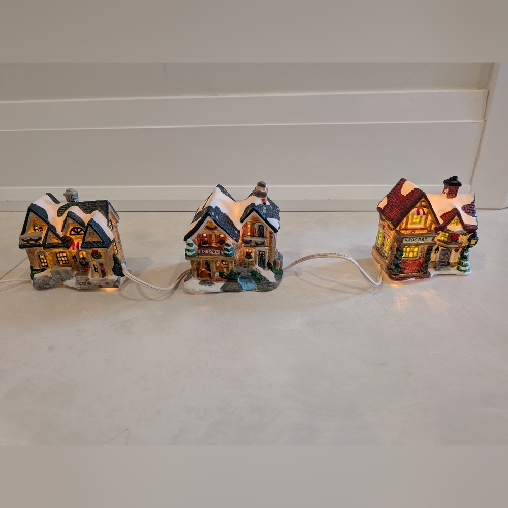 Trim Shoppe Porcelain Lighted Houses